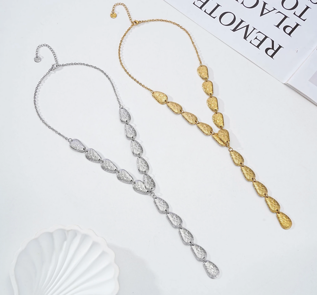 Collier Y Leanne