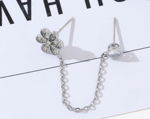 Boucle piercing Fleur
