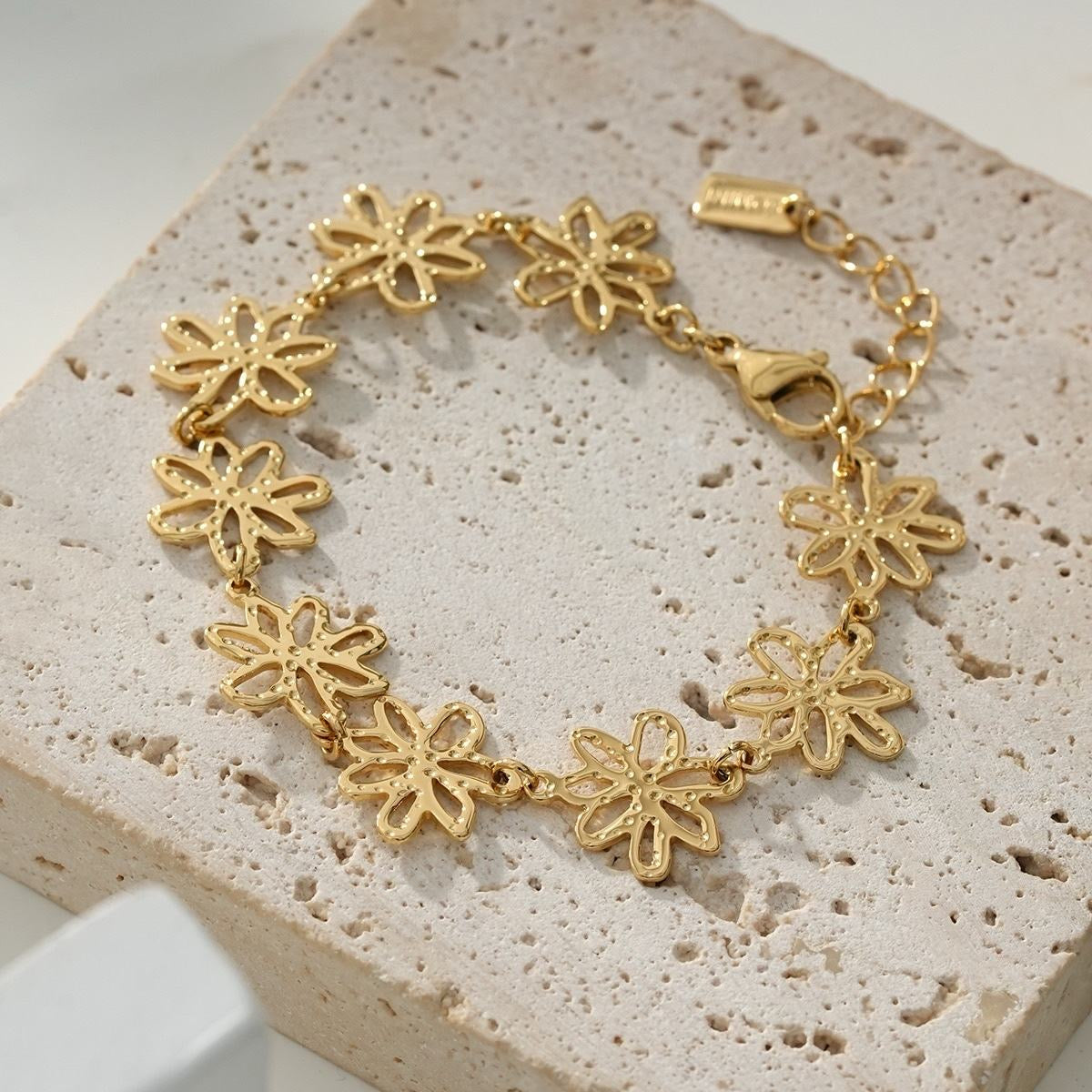 Bracelet 17