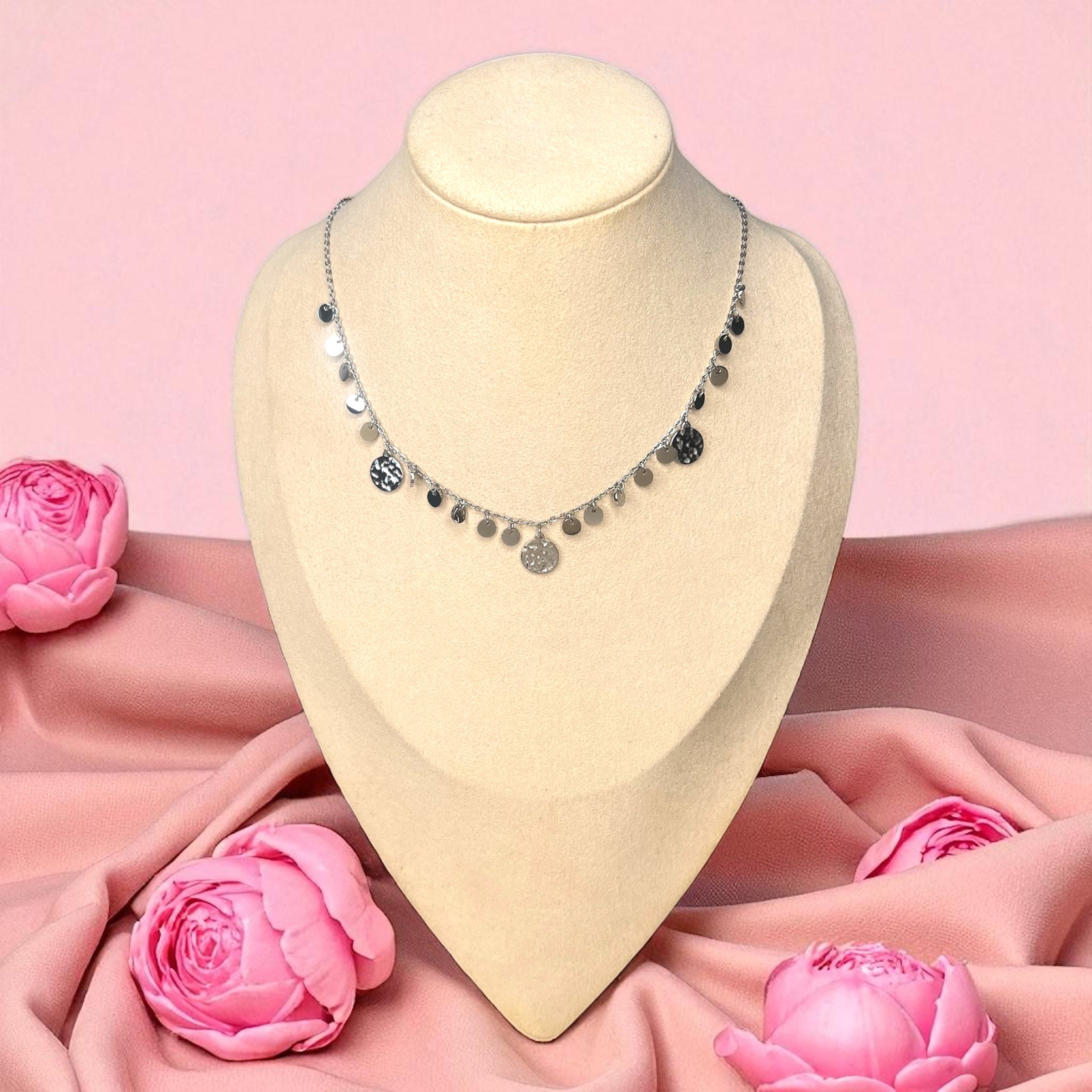 Collier 12