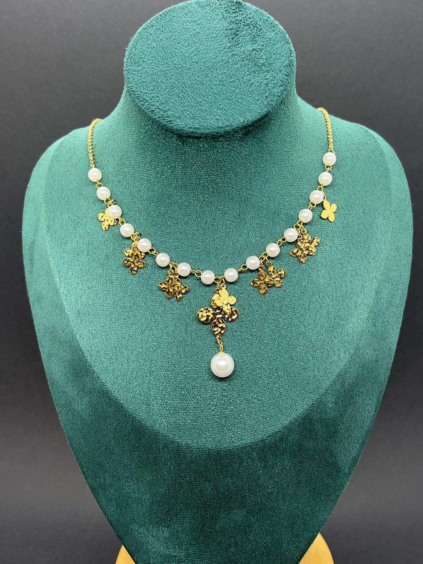Collier Asma
