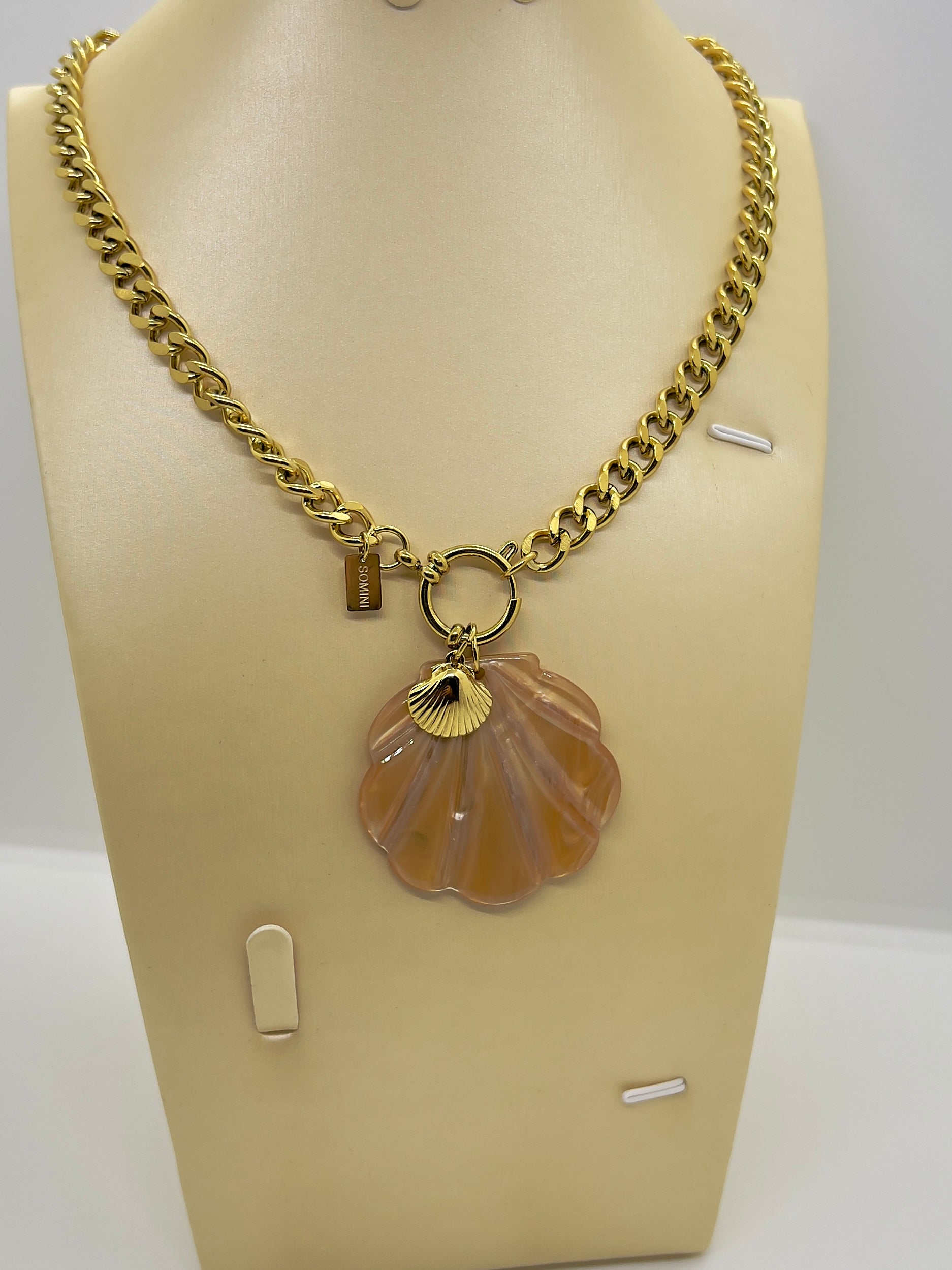 Collier Emma