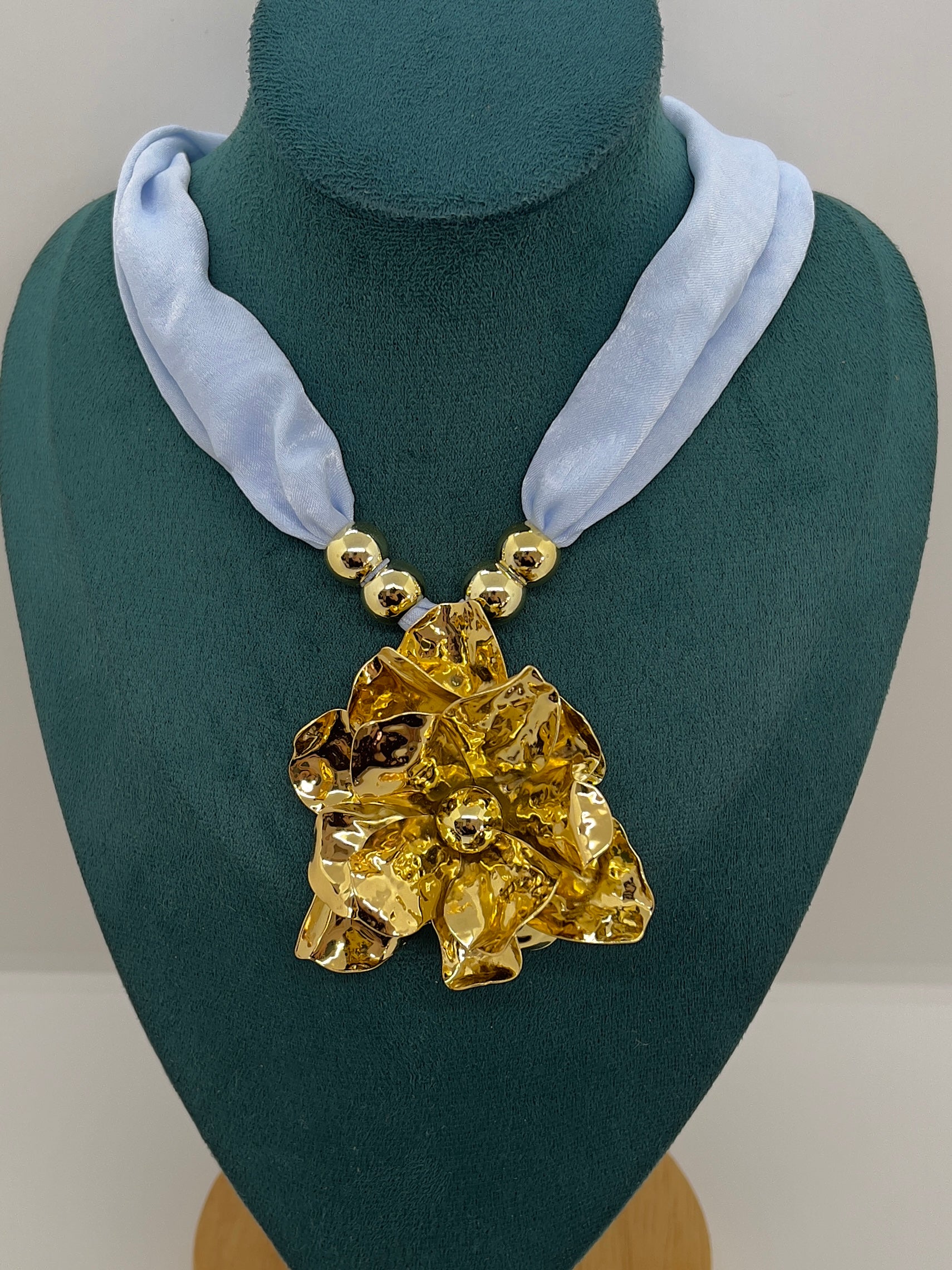 Collier Louisa