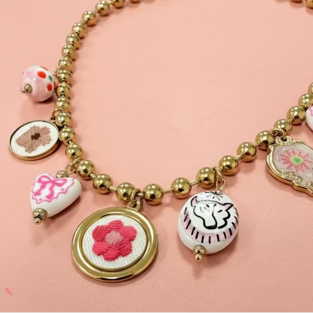 Collier Tripoli rose