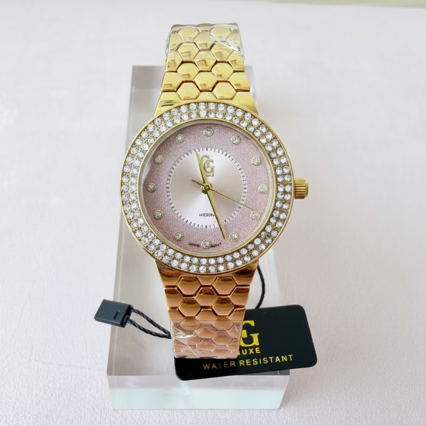 Montre Léa