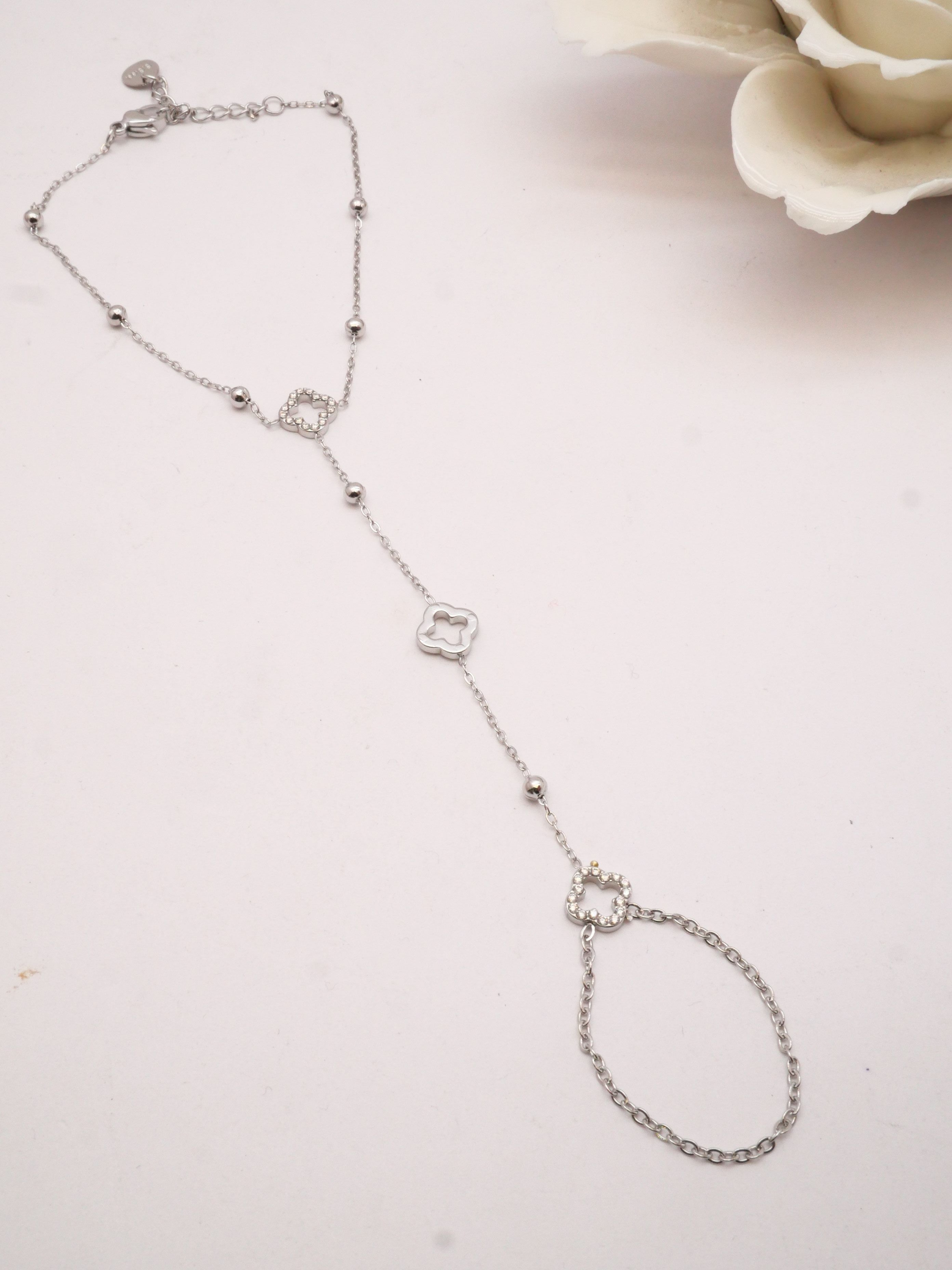 Chaine de main Christy