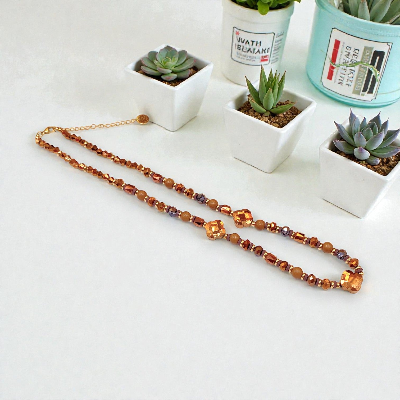 Collier Lara